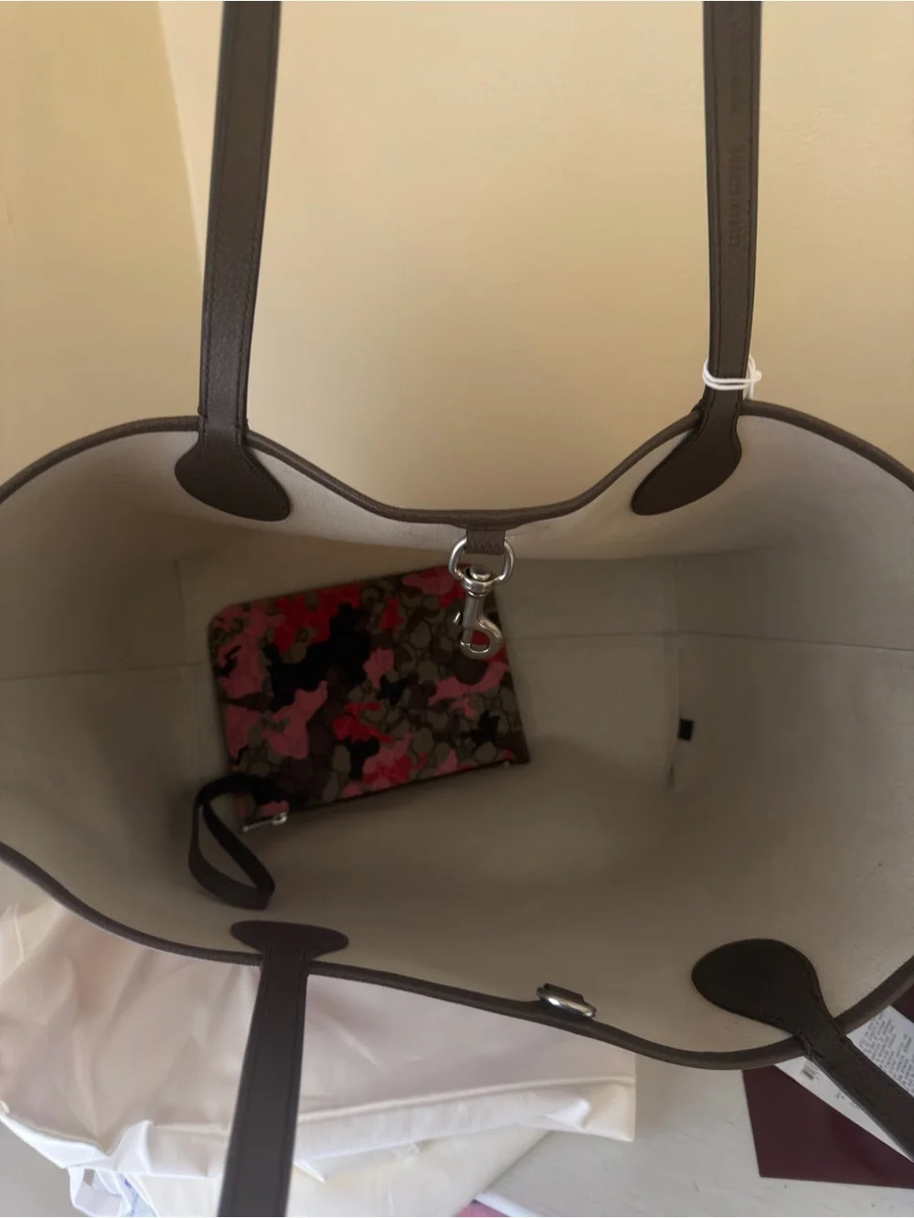 NWT Gucci Camouflage Large GG Supreme Canvas Tote Bag Pink